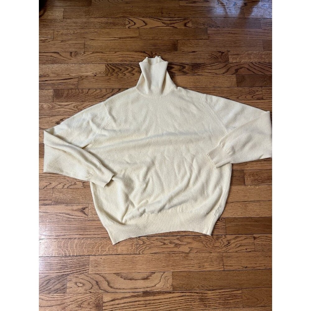 Jennifer Tyler Gray 100% Cashmere Yellow Turtleneck Womens 44"